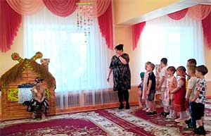 Логопедический досуг «Гуси лебеди». (в старшей логопедической группе)