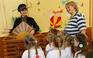 Физкультурный досуг для воспитанников старшей группы (5-6 лет) «Стрекоза и Муравей»