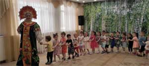 Сценарий праздника для детей 2-4 лет «Здравствуй, лето!»