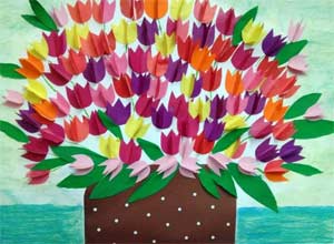 Конспект занятия по аппликации в старшей группе «Букет для мамы».